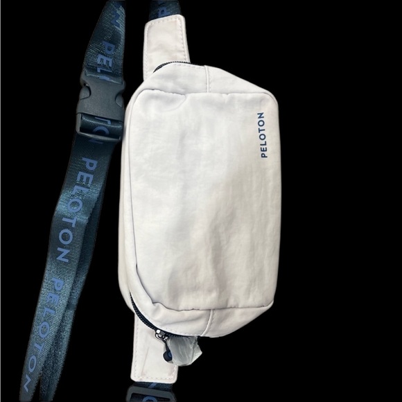 Peloton Fanny Pack - NWT - Picture 4 of 10